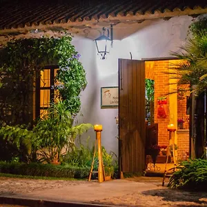 hostal-las-marias-antigua-guatemala.guatemalaantiguahotels.com/